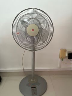 (Category: ) located in . Submitted by 082616 (Listing ID 1336711933, Image 1). Description: .