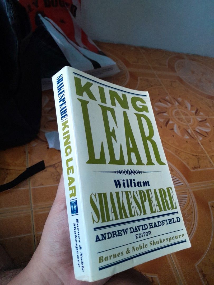 King Lear - William Shakespeare [SB] (Category: Storybooks) located in Bacoor. Submitted by true2value (Listing ID 1336737164, Image 1). Description: i also have other copies of this edition: Romeo and Juliet, Julius Caesar, and Hamlet..
