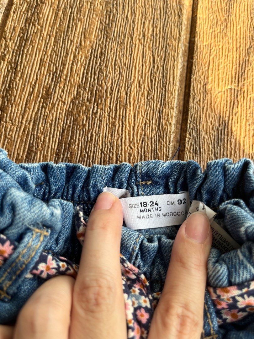 Like New Zara baby girl jeans 24 months