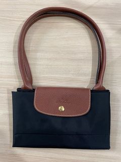 (Kategori: ) berada di . Dikirim oleh astroshop_ (ID iklan 1336703133, Gambar 1). Deskripsi: .