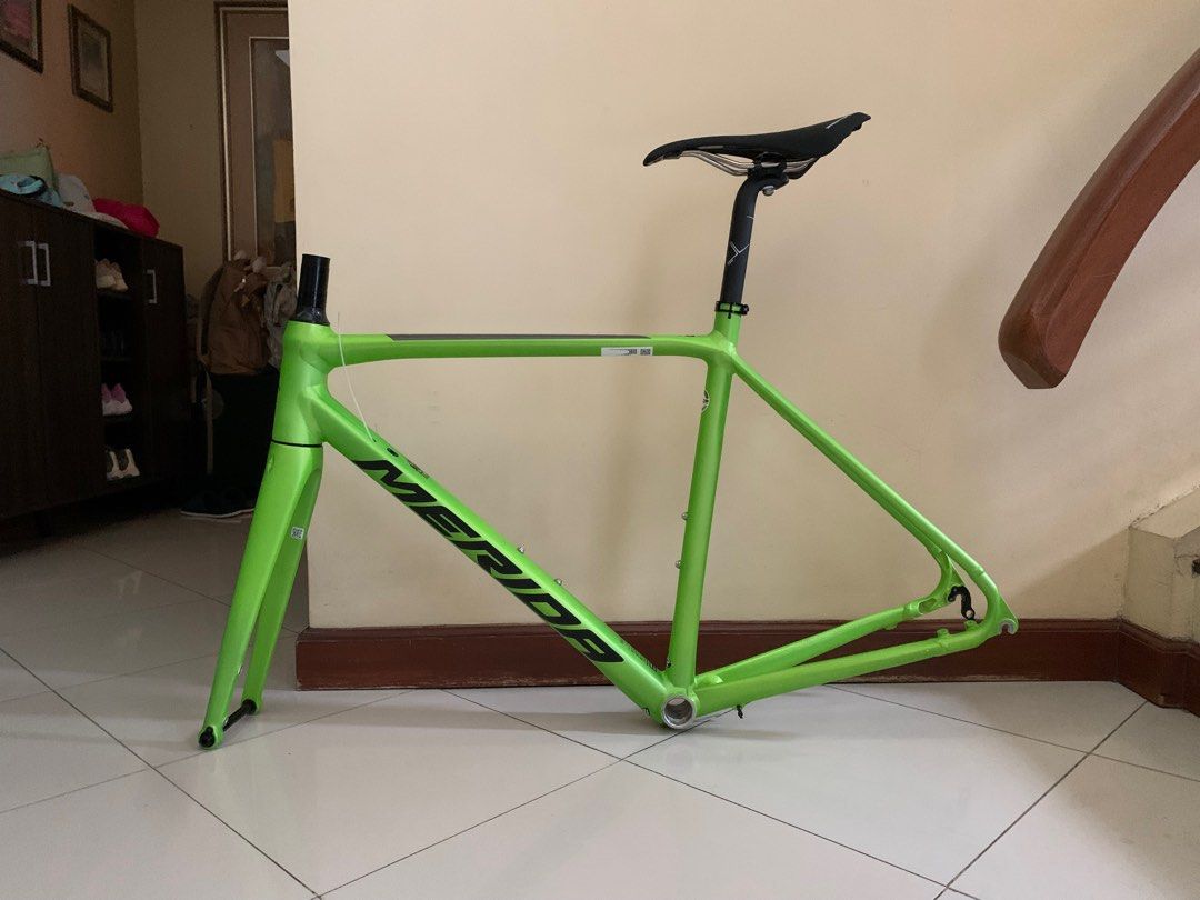 Merida Scultura 200 disc frameset size S M endurance road bike roadbike