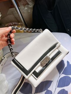 （分類：）位於 。 由 mingcc123 提交（商品編號 1336732663，圖片 1）。簡介： 。
