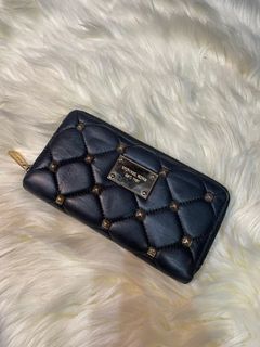 (Category: ) located in . Submitted by 79shop (Listing ID 1336857181, Image 1). Description: .