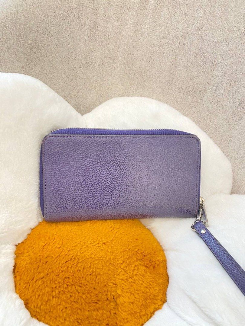 MICHAEL KORS WRISTLETS IRIS LARGE FLAT MULTI FUNCTION WALLET Luxury Bags Wallets on Carousell