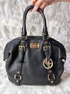 (Kategori: ) berada di . Dikirim oleh samolla_preloved (ID iklan 1336824673, Gambar 1). Deskripsi: .