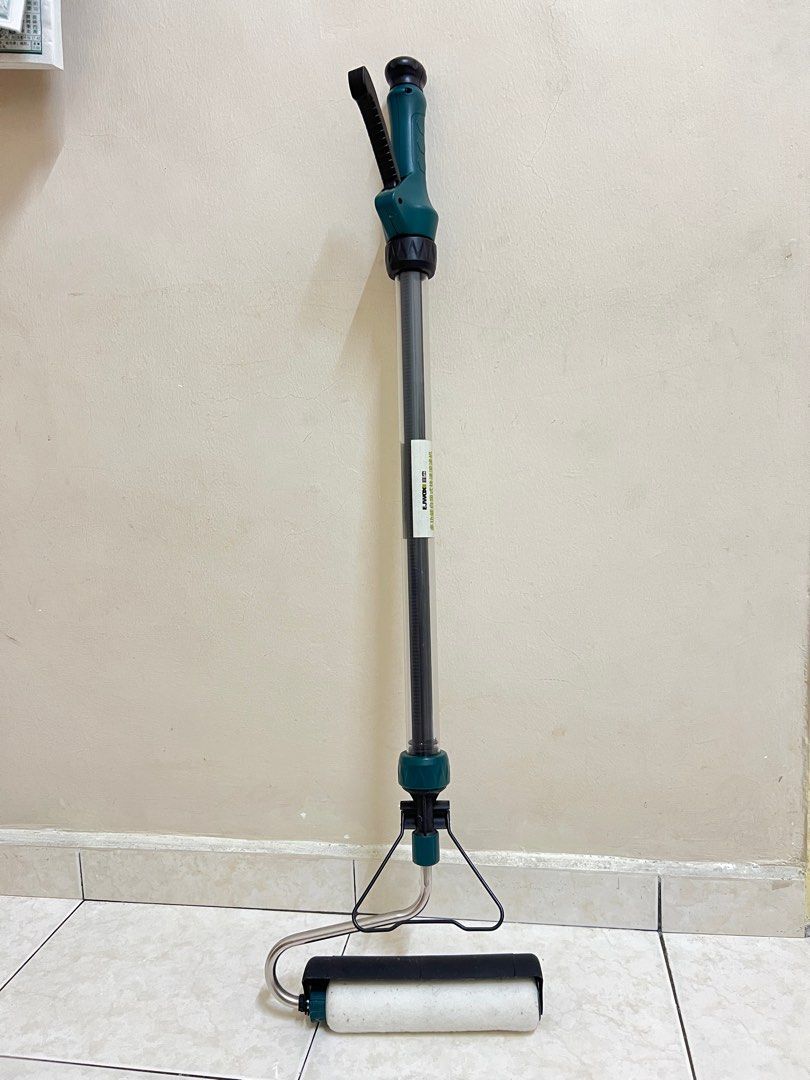 Multi-function Paint Roller (Category: Vacuum Cleaner & Housekeeping) located in Kuala Lumpur. Submitted by axolotl_22 (Listing ID 1336696226, Image 1). Description: .