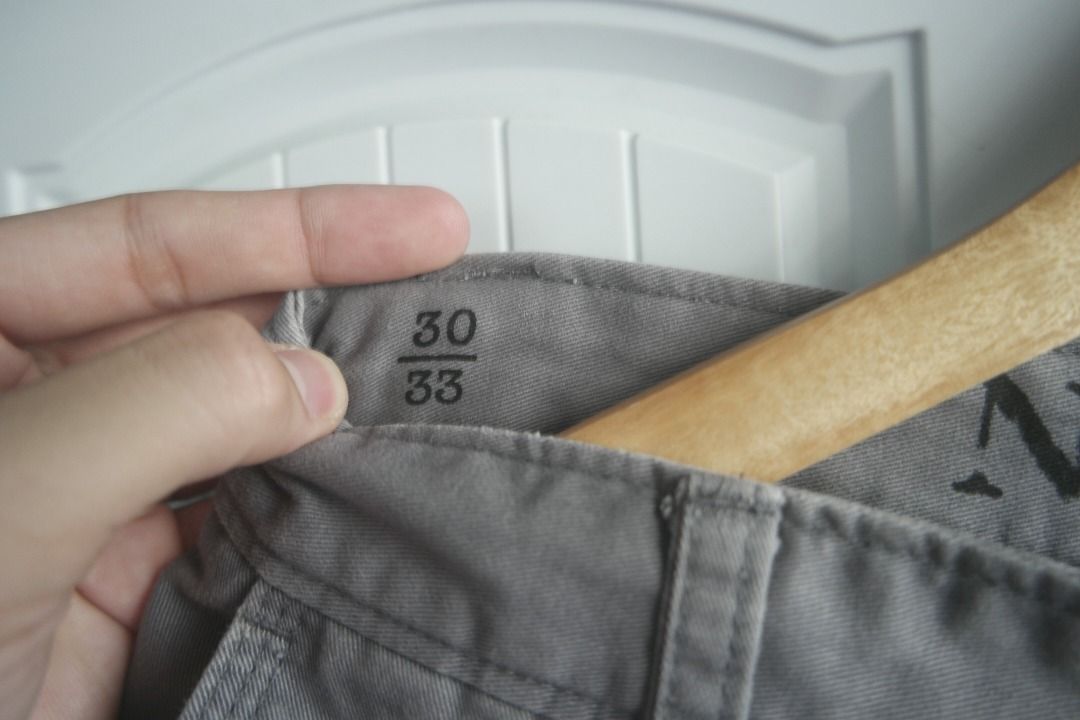 Nautica relax fit pants (Category: Trousers) located in Dagupan City. Submitted by jmszn (Listing ID 1336754580, Image 3). Description: Nautica relax fit pants Waist: 30 in. Length: 39 in. Leg opening: 8.5 in. Model height: 5'7" Model weight: 60 kg.
