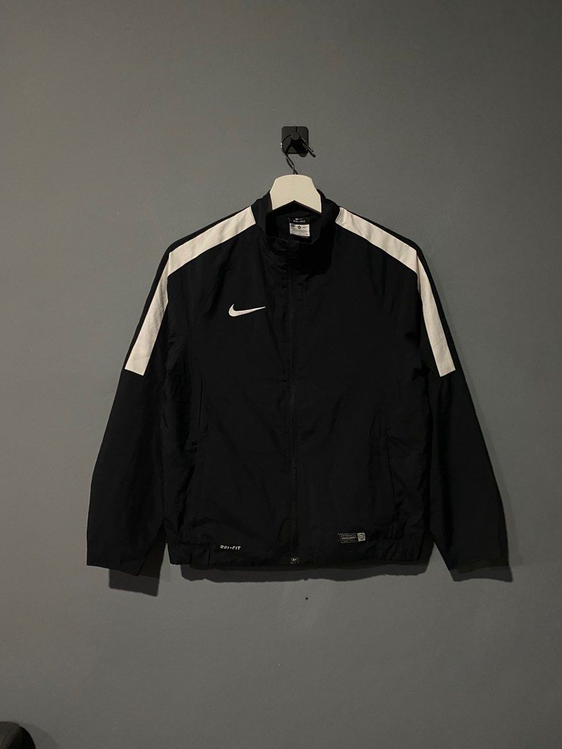 Nike dri fit Tracktop jaket sports nike dri fit football tracktop Olah Raga Baju Olahraga di Carousell