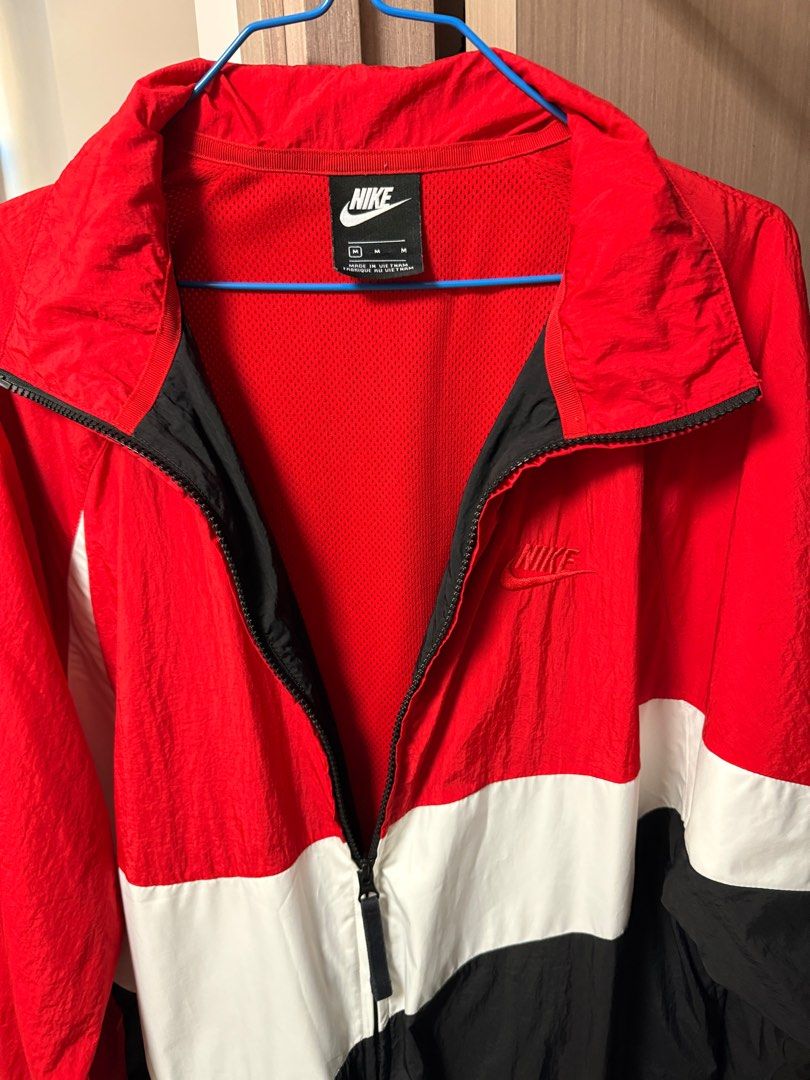 Nike tick Jacket Carousell