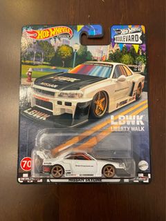 (Category: ) located in . Submitted by dn_diecast (Listing ID 1336742251, Image 1). Description: .