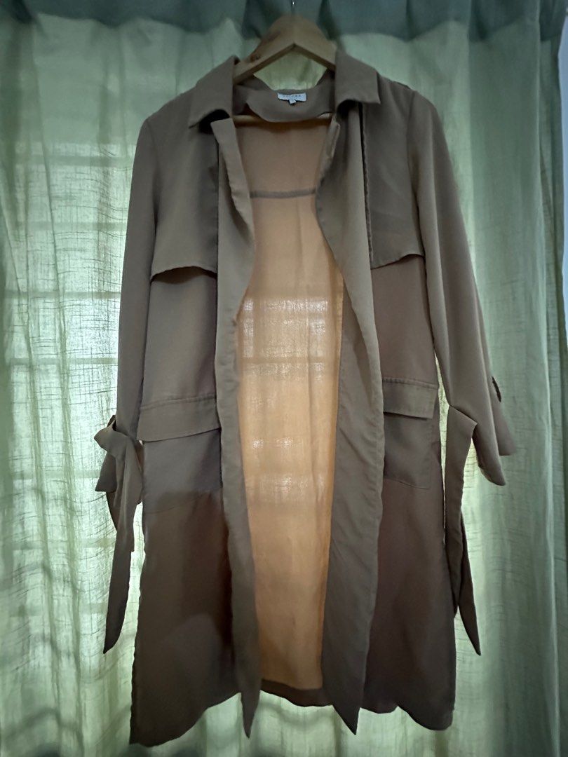 Preloved Zalora Brown Trench Coat Women s Fashion Coats Jackets and Outerwear on Carousell