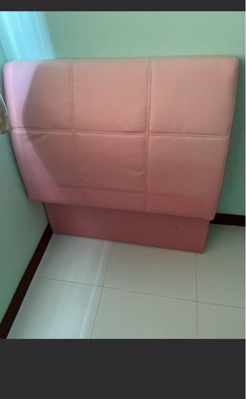 Pull-out Bedframe (Category: Bedding & Towels) located in Singapore. Submitted by traderman (Listing ID 1336719607, Image 3). Description: Pull-out bedframe to let go. Clearing off my stuffs. The defects as you can see in the 1st and 2nd pics Placed it at your child’s room, spare room, your room also can (if you don’t prefer one big mattress), rental room, used it for your temporary stay or even guest room. Frame colour black and pink because of 