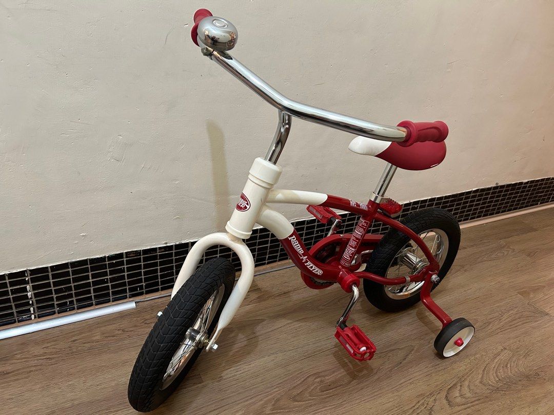 Radio flyer 12 inch bike clearance