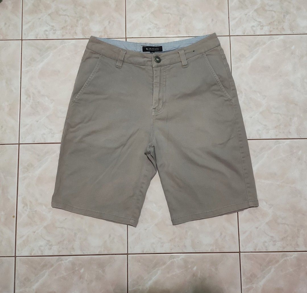 Ripcurl walk shorts (Category: Shorts) located in San Fernando. Submitted by vansjen (Listing ID 1336715664, Image 1). Description: RIPCURL walk shorts size 29 waist length 19 Good condition 100+sf La Union location.