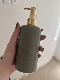 (Kategori: ) berada di . Dikirim oleh sora.boutique (ID iklan 1336704584, Gambar 1). Deskripsi: .