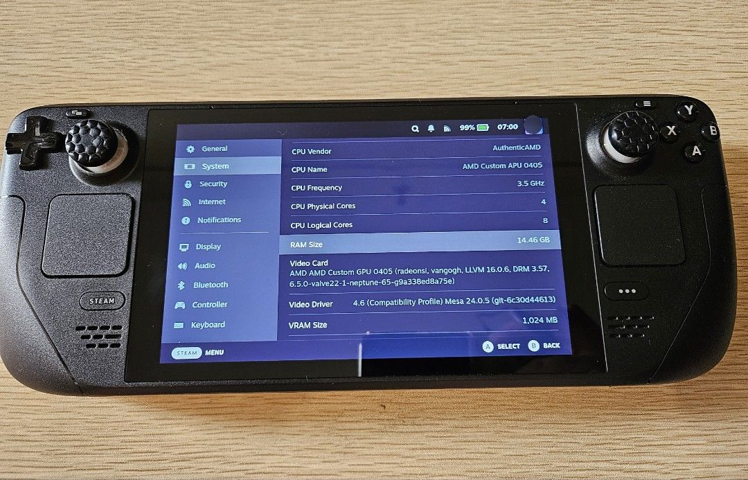 Steam deck LCD 256GB（Steam deck LCD 256gb - Video Game Consoles  