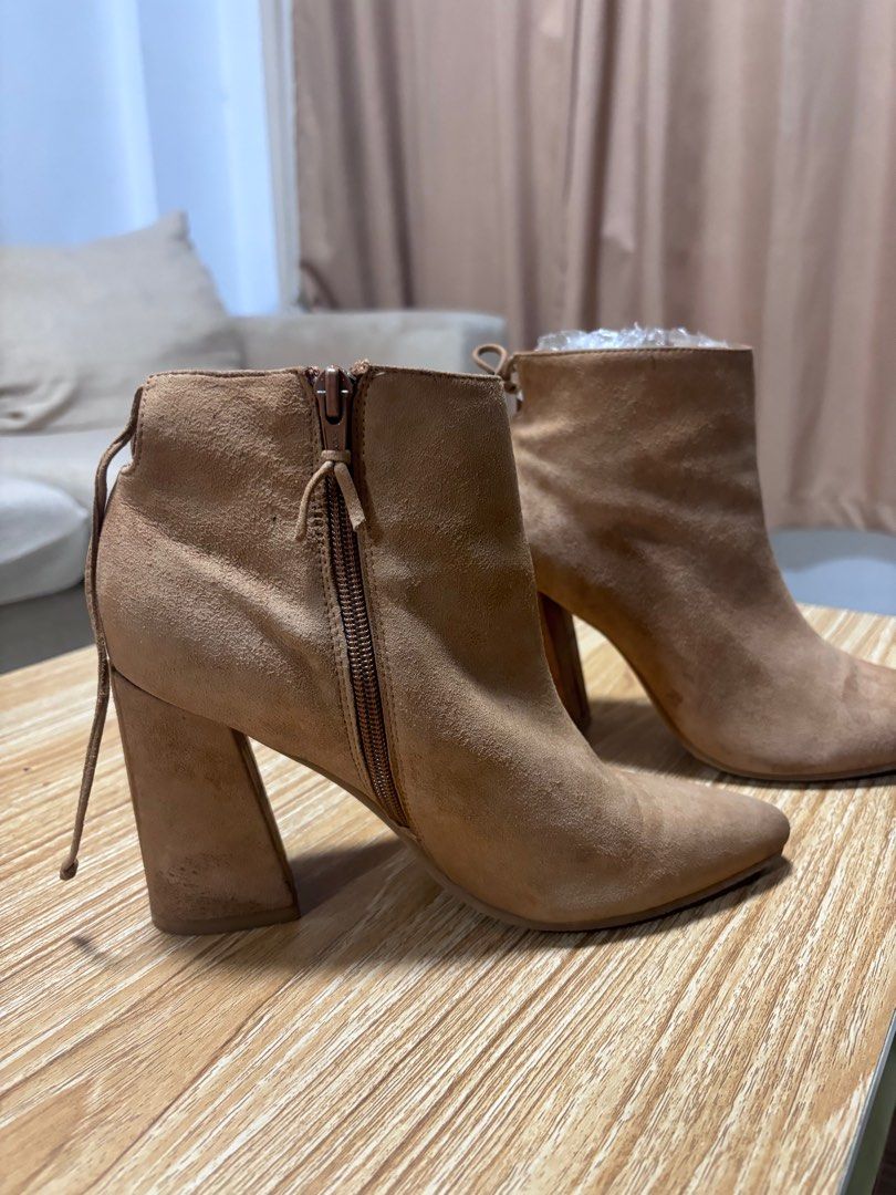 Stuart weitzman grandiose hotsell