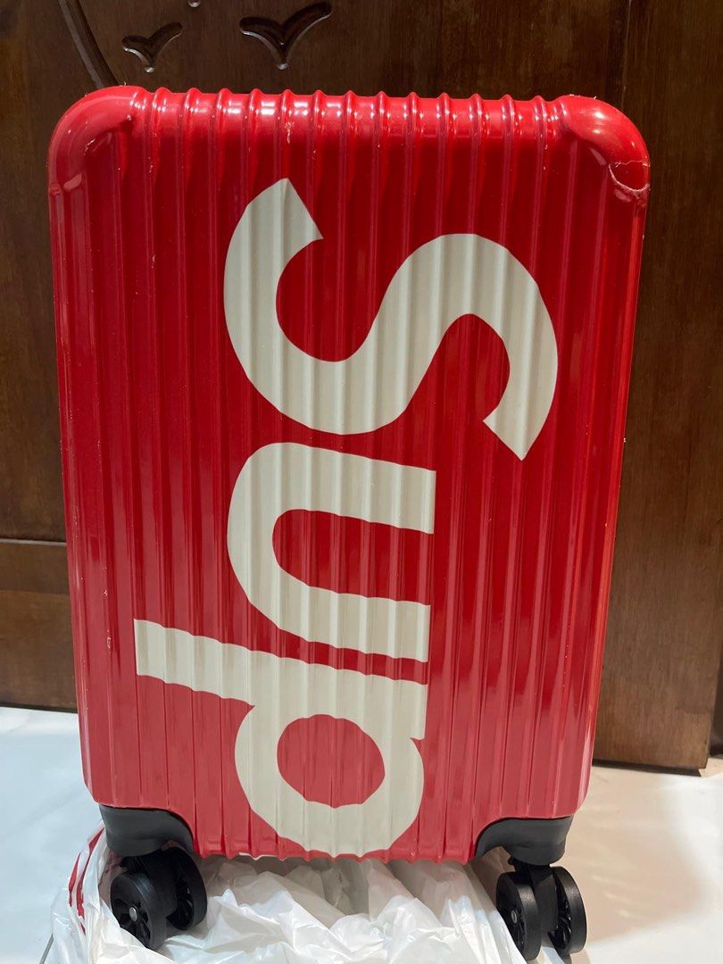 Supreme luggage fake cheap