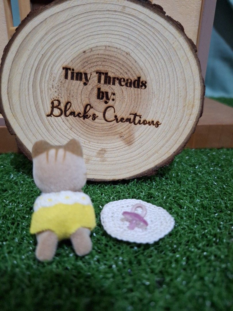 Sylvanian family Baby Cat (with nonSF pacifier+mini mat) (Category: Infant Playtime) located in Cavite. Submitted by Mavee (Listing ID 1336853349, Image 3). Description: Like new Sylvanian baby crawling cat with pacifier(non sylvanian but scale) and free handmade micro baby mat..