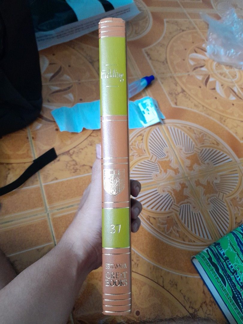 Tom Jones - Henry Fielding [HB] (Category: Storybooks) located in Bacoor. Submitted by true2value (Listing ID 1336733549, Image 1). Description: message me for more info. thabks!.