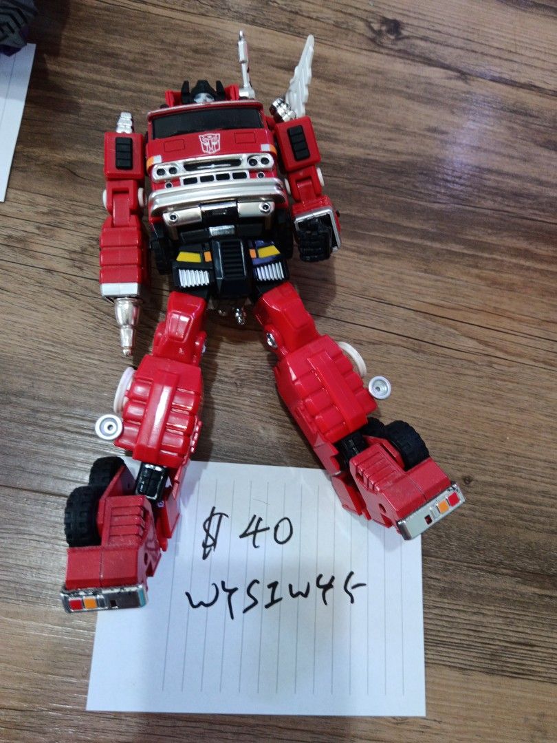 Transformers (Category: Vintage Collectibles) located in Singapore. Submitted by woulwoul (Listing ID 1336698998, Image 3). Description: See item price on photo..