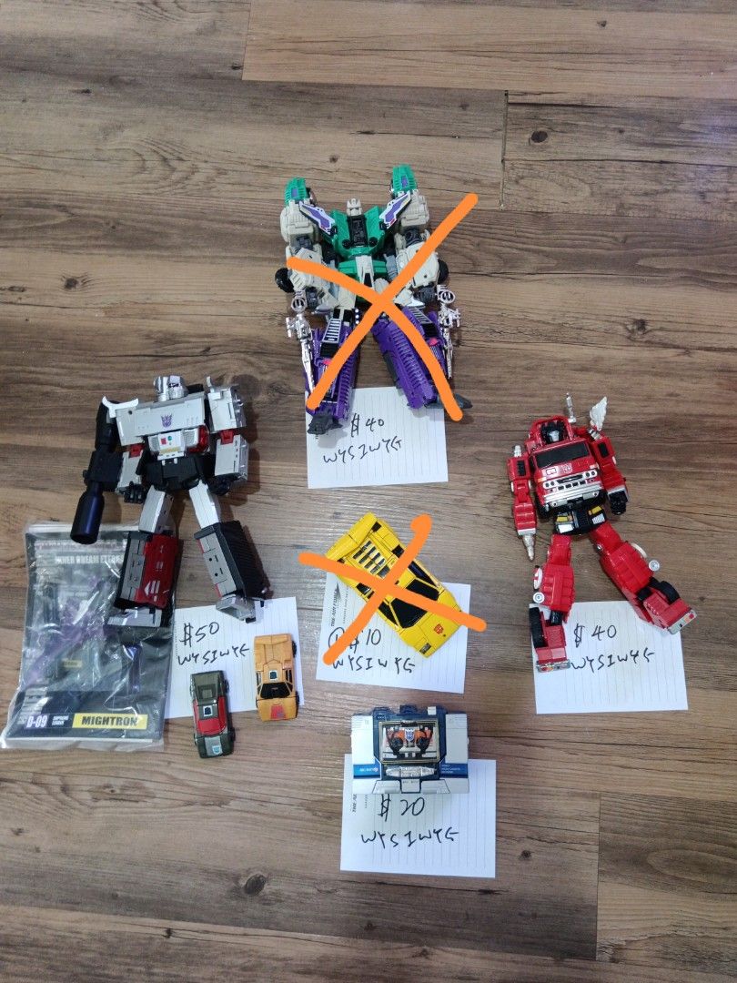 Transformers (Category: Vintage Collectibles) located in Singapore. Submitted by woulwoul (Listing ID 1336698998, Image 1). Description: See item price on photo..