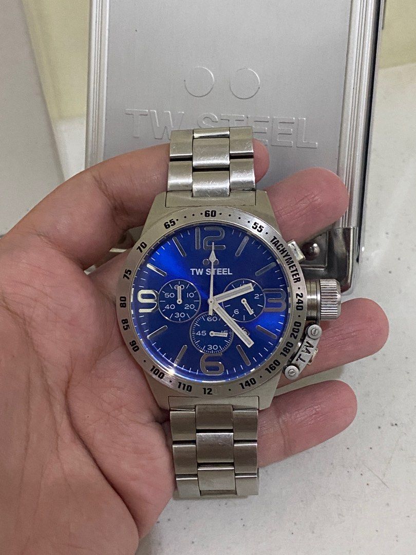 TW STEEL CB14 Men s Fashion Watches Accessories Watches on Carousell