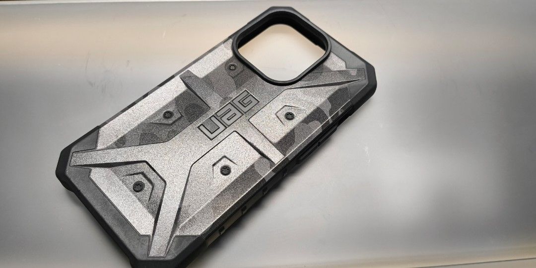 UAG IPhone 14 Pro Case (Category: Cases & Sleeves) located in Singapore. Submitted by epic8008 (Listing ID 1336818014, Image 1). Description: .