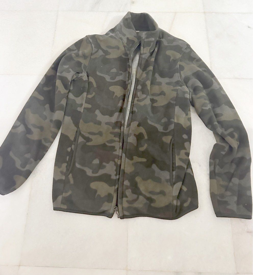 Uniqlo camouflage jacket top