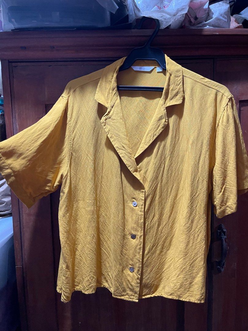Uniqlo Linen Button Down Blouse (Category: Blouses) located in Quezon City. Submitted by xtn18 (Listing ID 1336711110, Image 2). Description: Uniqlo Size: Small (can fit up to semi-large) Color: mustard yellow.