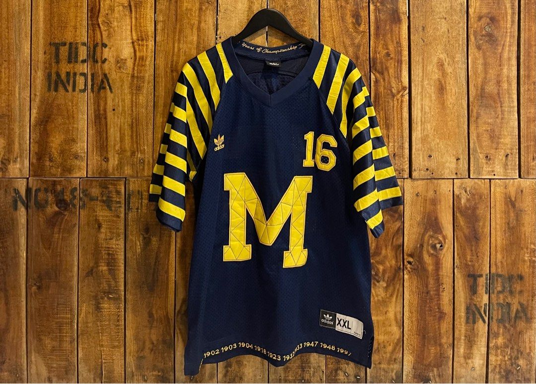 VINTAGE ADIDAS MICHIGAN WOLVERINE NCAA JERSEY Men s Fashion Activewear on Carousell