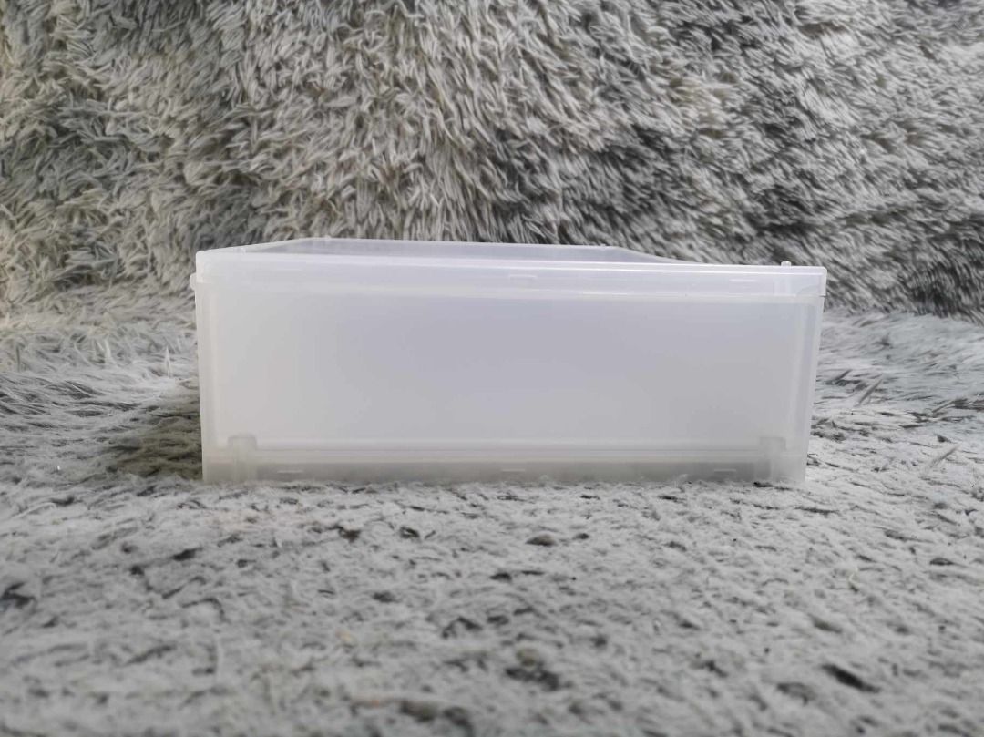White Clear Storage Box (Category: Storage Boxes & Baskets) located in Santa Cruz. Submitted by jmy_surplus.2 (Listing ID 1336841390, Image 3). Description: Size ; L - 10 W - 13 H -4 Color ; White Type ; Storage Box Brand ; No Brand Material ; Plastic Style ; Plastic Storage Box MY - JMY 4.