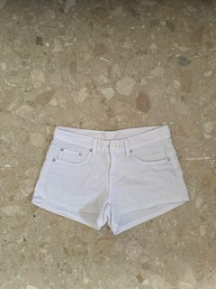 (Category: ) located in . Submitted by ilavcd (Listing ID 1336736726, Image 1). Description: .