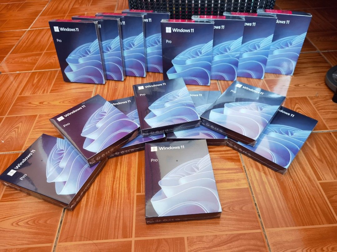 Windows 11 Pro (Category: Software) located in Manila. Submitted by paulkevinu98431 (Listing ID 1245137507, Image 1). Description: Windows 11 Pro Genuine License Sealed W/Box Brand New.