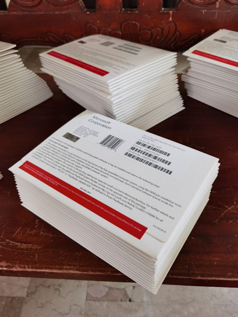 Windows 11 Pro (Category: Software) located in Manila. Submitted by paulkevinu98431 (Listing ID 1245137507, Image 2). Description: Windows 11 Pro Genuine License Sealed W/Box Brand New.