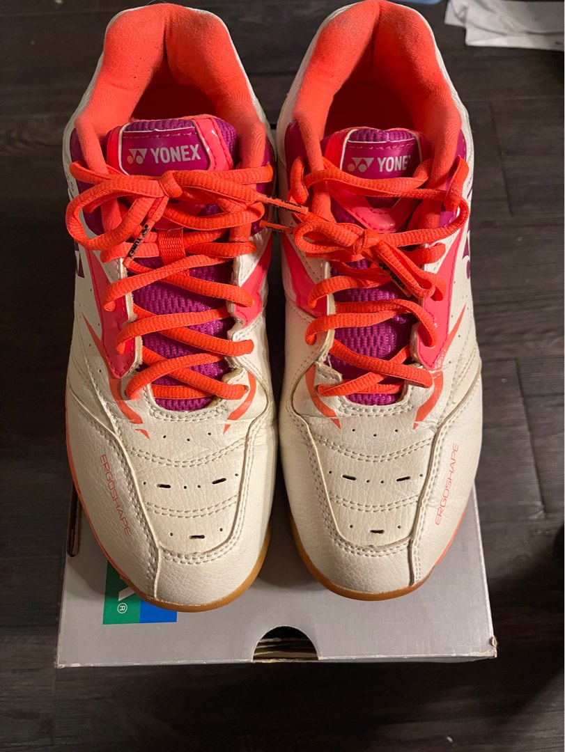 YONEX POWERCUSHION SC5