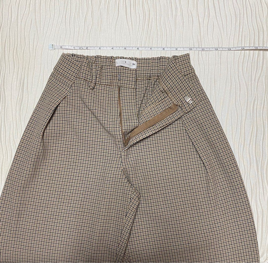Zara Wide checkered Pants for Kids (Category: Babies & Kids Fashion) located in Mandaluyong City. Submitted by fancycloset (Listing ID 1336771418, Image 3). Description: 🔸in good condition, seldom used 🔸size 9, CM 134 🔸way better appreciated in person 😊 🔸 very comfortable to wear .