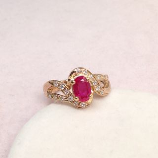 約1.00ct紅寶石+約0.18ct鑽石戒指 14K黃/585，港度12圈，面闊11mm，鑽石乾淨好火 (3.56g)     ⚠️本店不設議價  ❌No bargain  ✅多平台同步上架64237768858113110