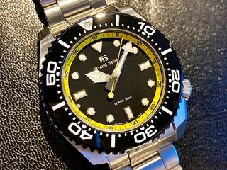 （分類：）位於 。 由 klwatch1997 提交（商品編號 1337051447，圖片 1）。簡介： 。