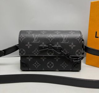 (Category: ) located in . Submitted by millen.outlet (Listing ID 1336910085, Image 1). Description: .