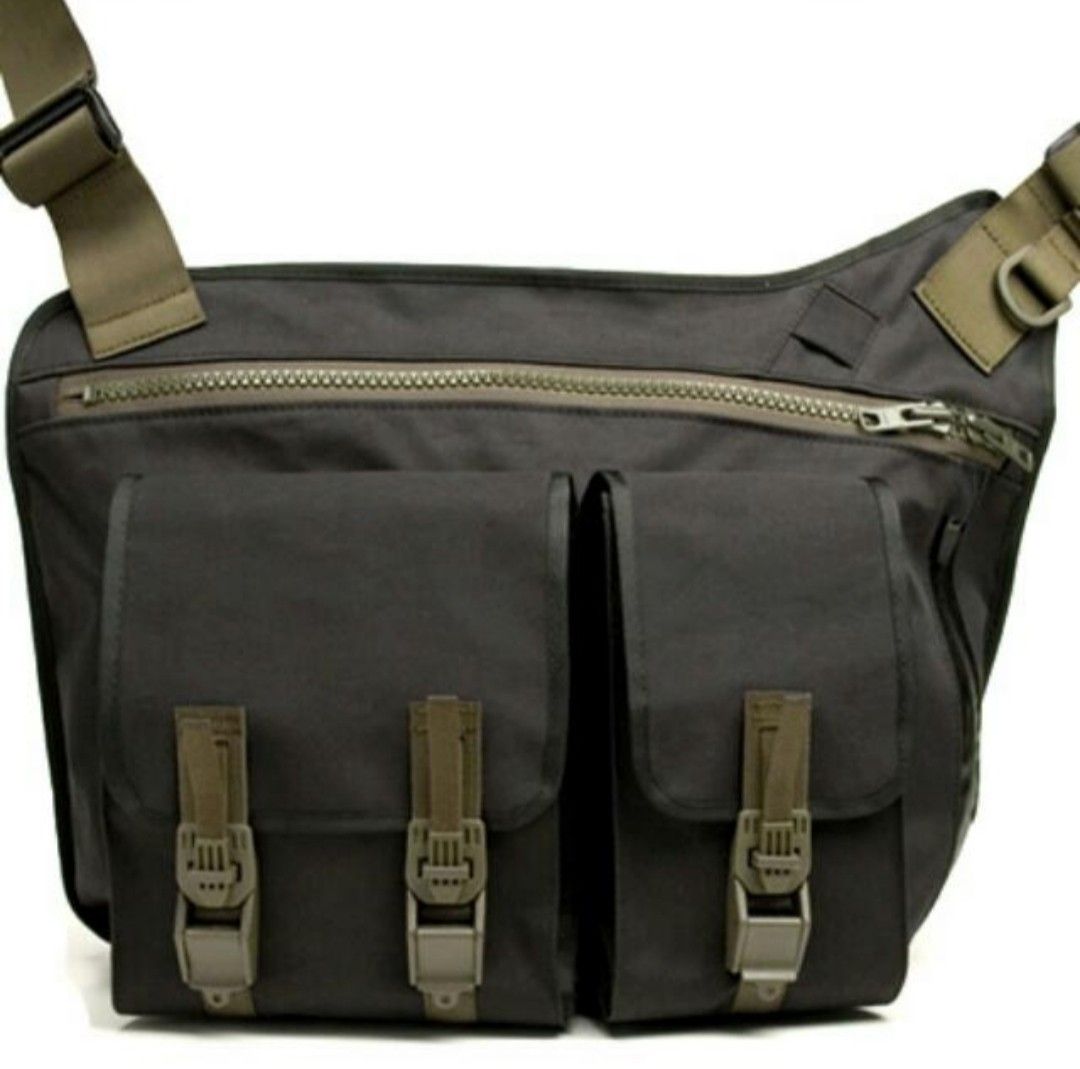 ACRONYM 3A-1 INTEROPS EINSATZTASCHE BAG, Men's Fashion, Bags