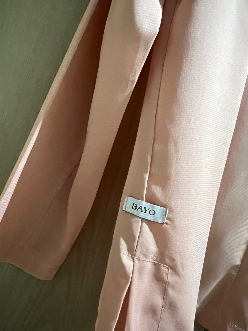 BAYO LIGHT PINK SOFT BLAZER (Category: Coats, Jackets and Outerwear) located in Manila. Submitted by declutterluxe (Listing ID 1336933963, Image 3). Description: Bought for 1k+ php Washed but not worn I’m a size S but wrongfully bought M .
