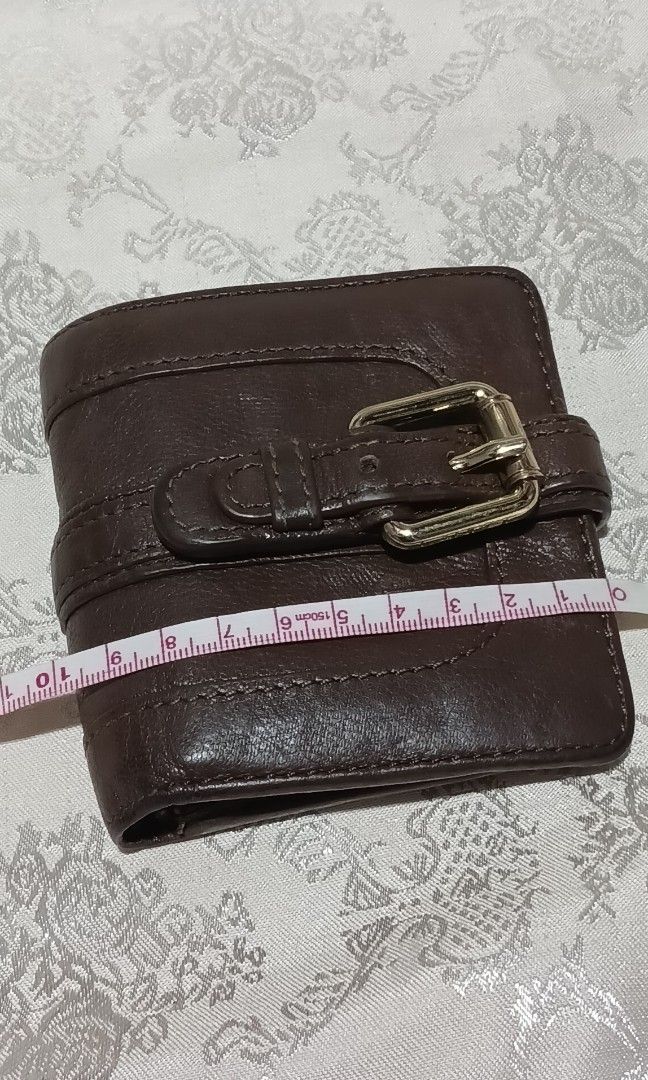 ✨️Branded short wallet [fix price]✨️ (Category: Luxury Bags & Wallets) located in Rizal. Submitted by ilovebagsph17 (Listing ID 1337030817, Image 3). Description: *Japan Source *BRANDED *genuine leather *no flaws *normal signs of wear ✨️🇯🇵ukay✨️ ⚠️AUTHENTICITY NOT GAURANTEED❗️❗️❗️ ⚠️BAWAL po sa MASELAN or MAARTE❗️❗️❗️Please Manage expectation all are PRELOVED not Brand New ⚠️PLEASE BE A RESPONSIBLE BUYER ⚠️NO RUSH SHIPPING❗️❗️❗️Once you Confirm