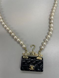 （分類：）位於 。 由 whitechanel 提交（商品編號 1336886077，圖片 1）。簡介： 。