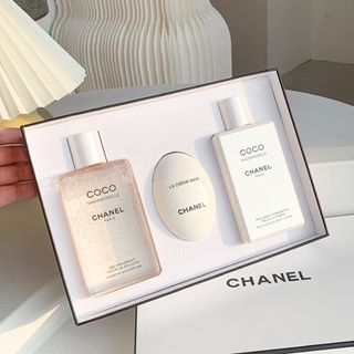 (Category: ) located in . Submitted by perfume.legend (Listing ID 1254044782, Image 1). Description: .