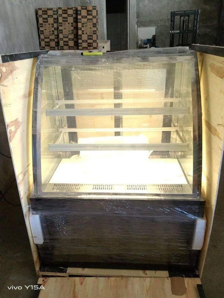 EPA-50 ARCTYPE/FLOOR TYPE CHILLER (BLACK) (Category: Construction Tools & Equipment) located in Lucena. Submitted by cadshalinealmanza (Listing ID 1336936090, Image 1). Description: SPECIFICATIONS: Upgrade electric heating wire to eliminate fog Double glazed glass to lock temperatures to prevent air leakage 3D cool air circulation system, cold circulation is more energy-saving Cooling faster, food is fresher and tastes better. Upgraded warm white