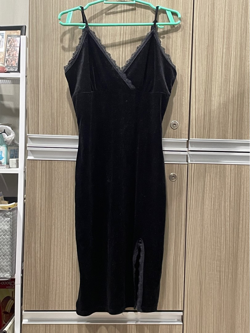black mini dress going out Sparkly Sequin Backless Bodycon Outfit – Styledup Friday Night Dinner Draped Sultry Color:Cherry Red