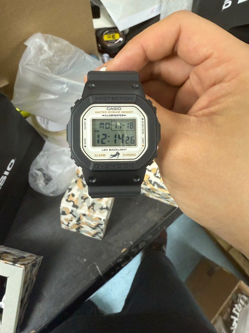 G-shcok DW-5600SHB-1 黑柴, 男裝, 手錶及配件, 手錶- Carousell