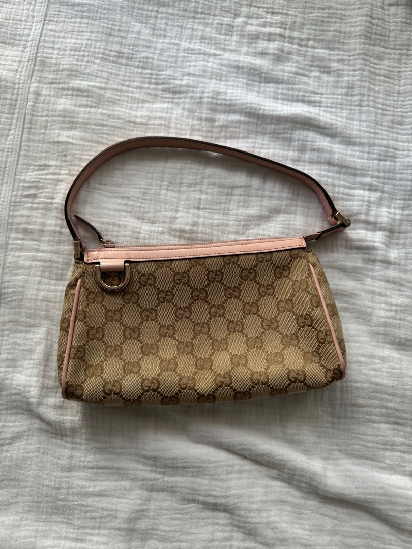 Gucci pochette bag shop