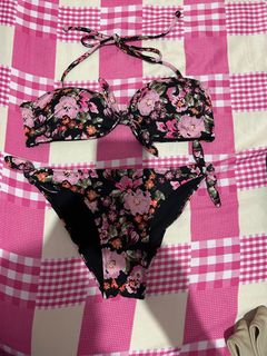 (Category: ) located in . Submitted by klyyyyy (Listing ID 1336975084, Image 1). Description: .